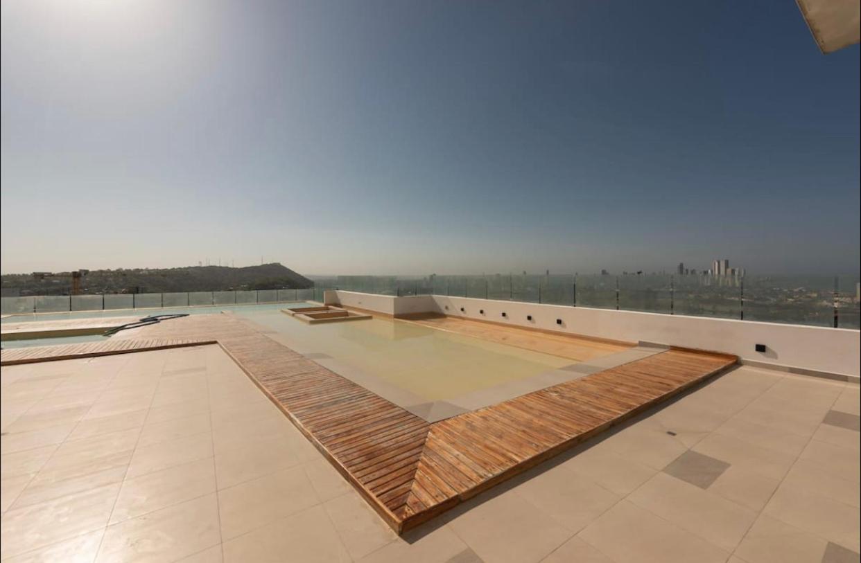 Espectacular Apartamento Piso Alto Con Excelente Vista Al Mar Y A La Ciudad Amurallada Cartagena