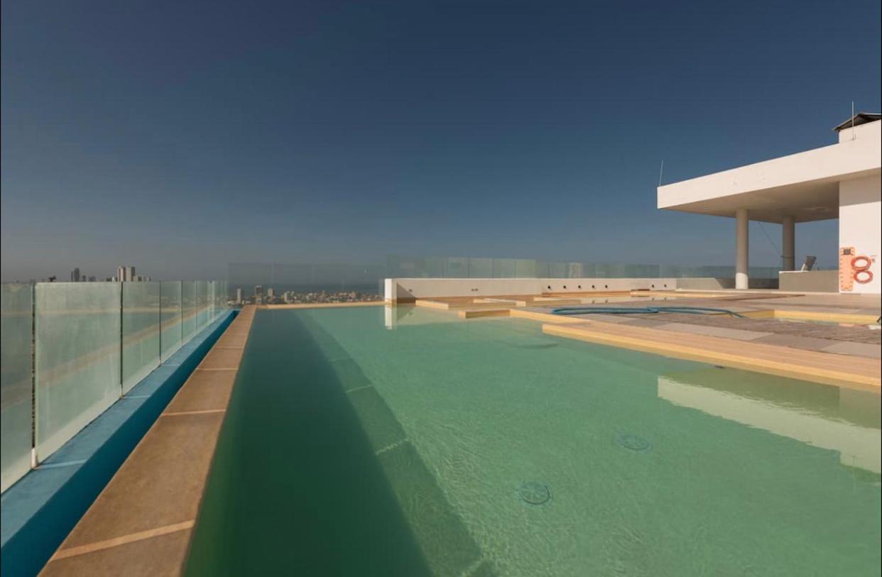 Espectacular Apartamento Piso Alto Con Excelente Vista Al Mar Y A La Ciudad Amurallada Cartagena
