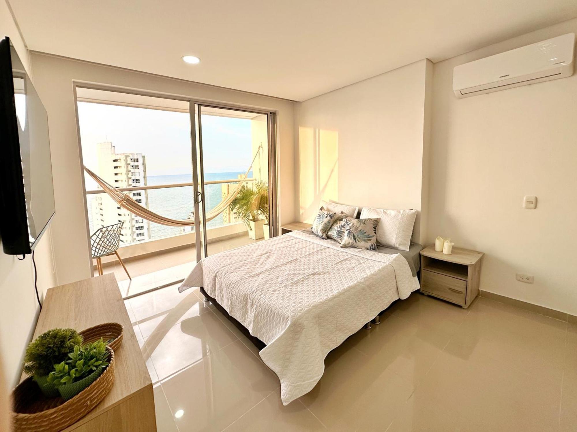 Espectacular Apartamento Piso Alto Con Excelente Vista Al Mar Y A La Ciudad Amurallada * Cartagena
