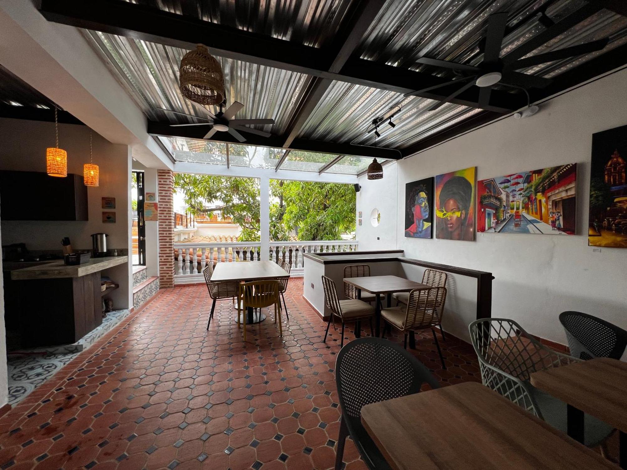 Hostal Patios *