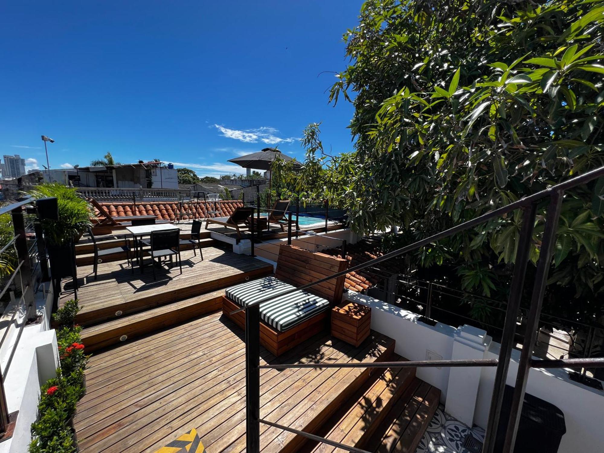 Patios Hostal *