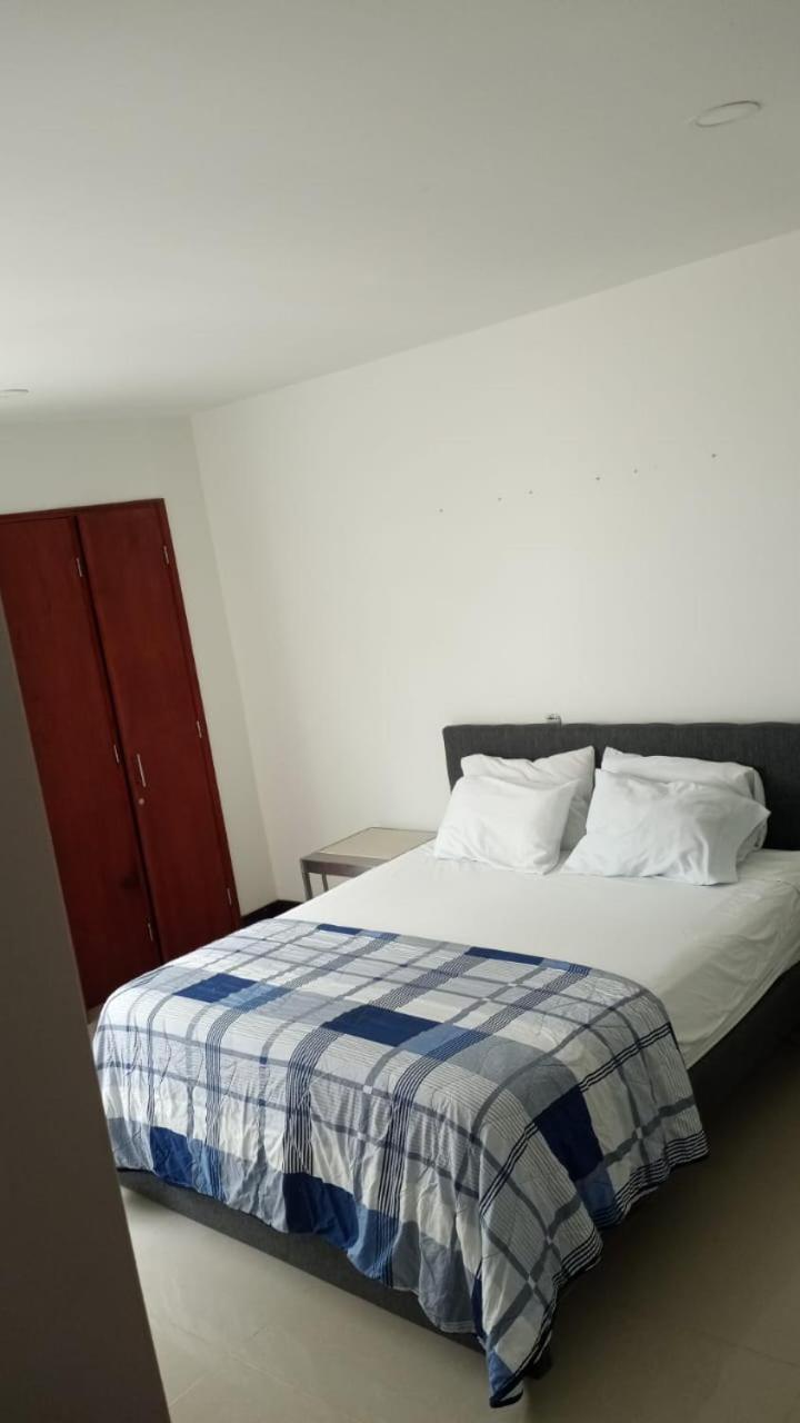 Apartamento Edificio Morros 922 Con Acceso Directo A Playa 3 Alcobas