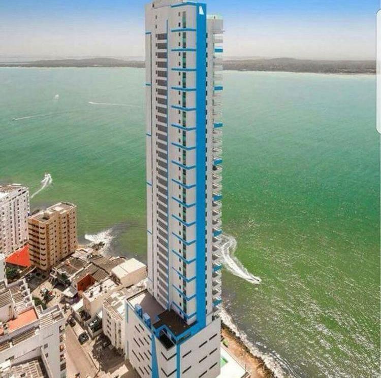 Frente Al Mar *