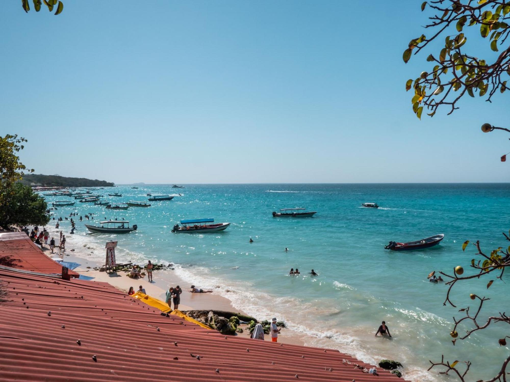 A Orilla Del Mar En Baru Hostal *