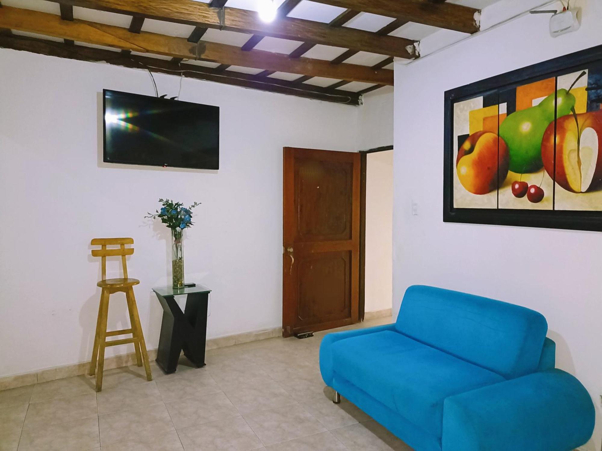 Pensión New Iguana House *
