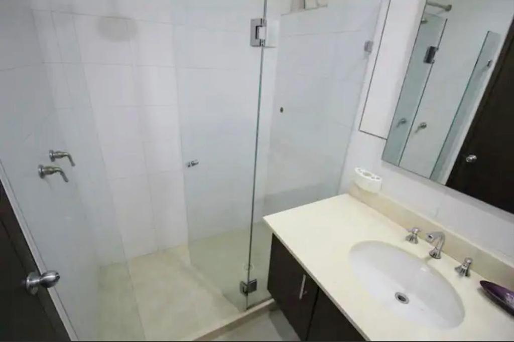 Edificio Morros 922 Con Acceso Directo A Playa 3 Alcobas Cartagena