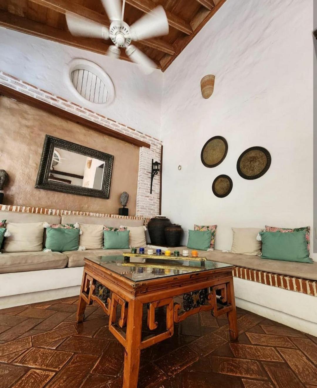 Casa 4 Bdr Old