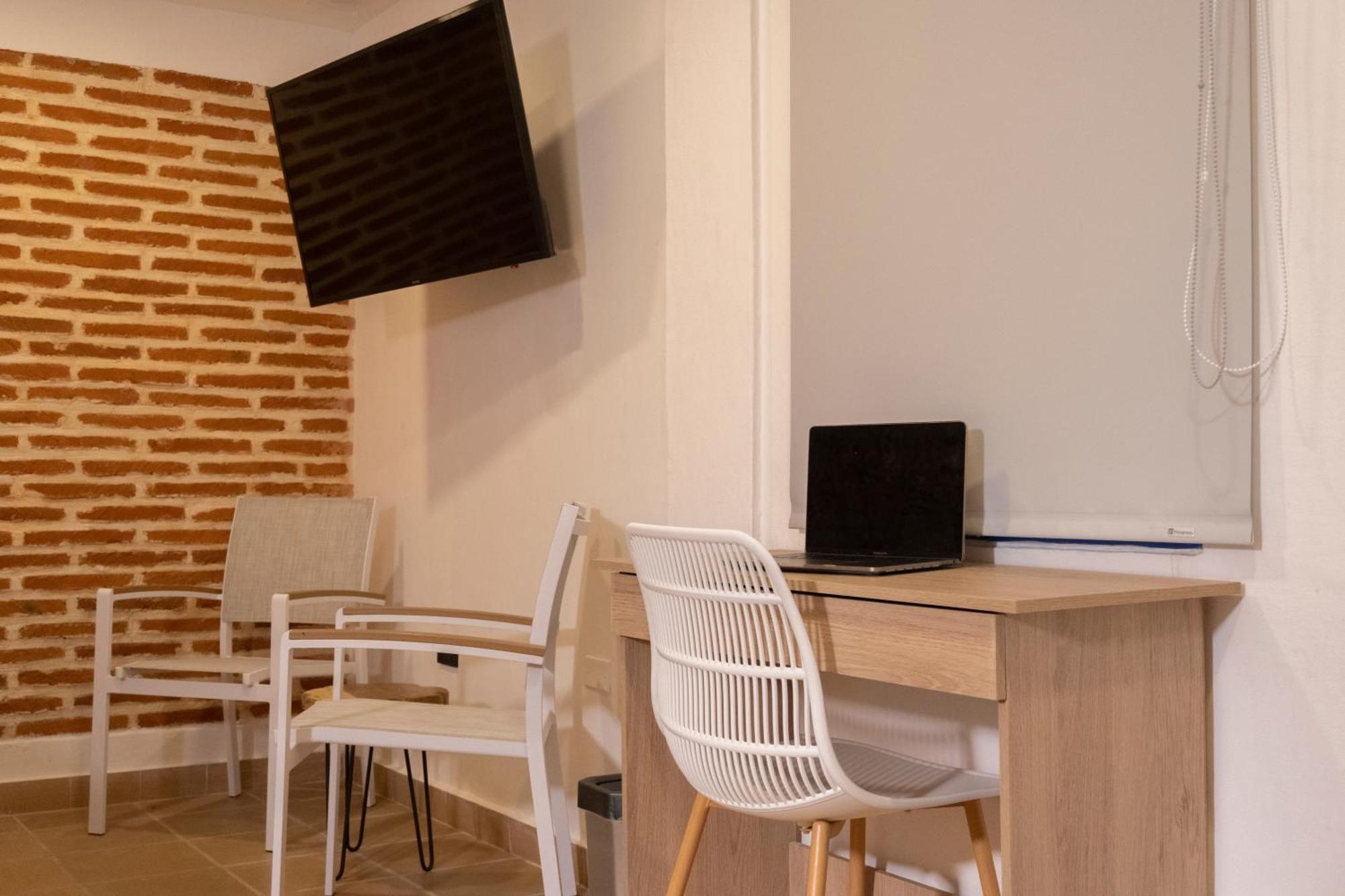 Hostal Patios
