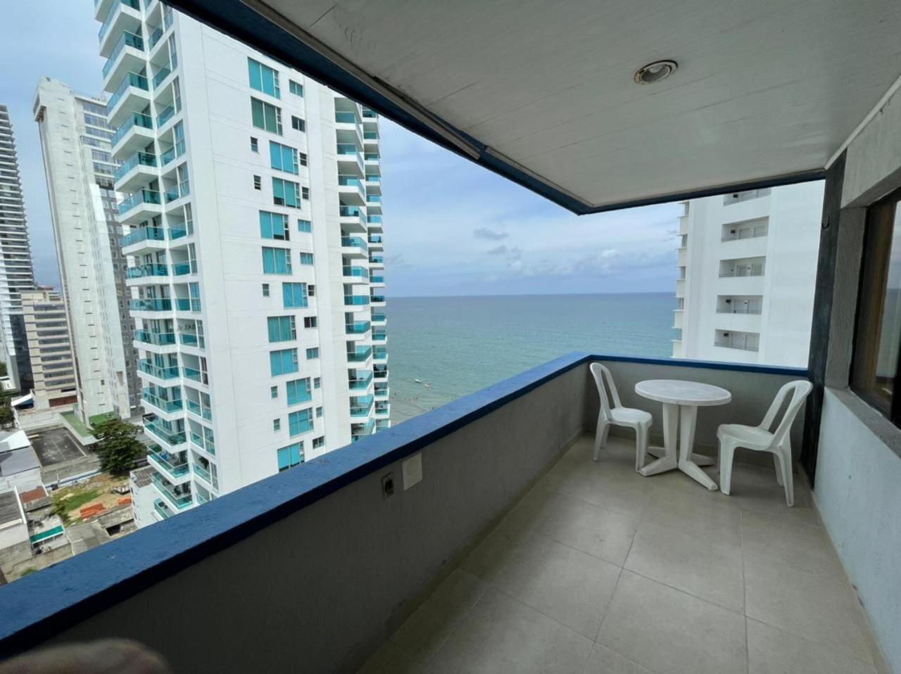En Edificio Portofino Icdi * Cartagena