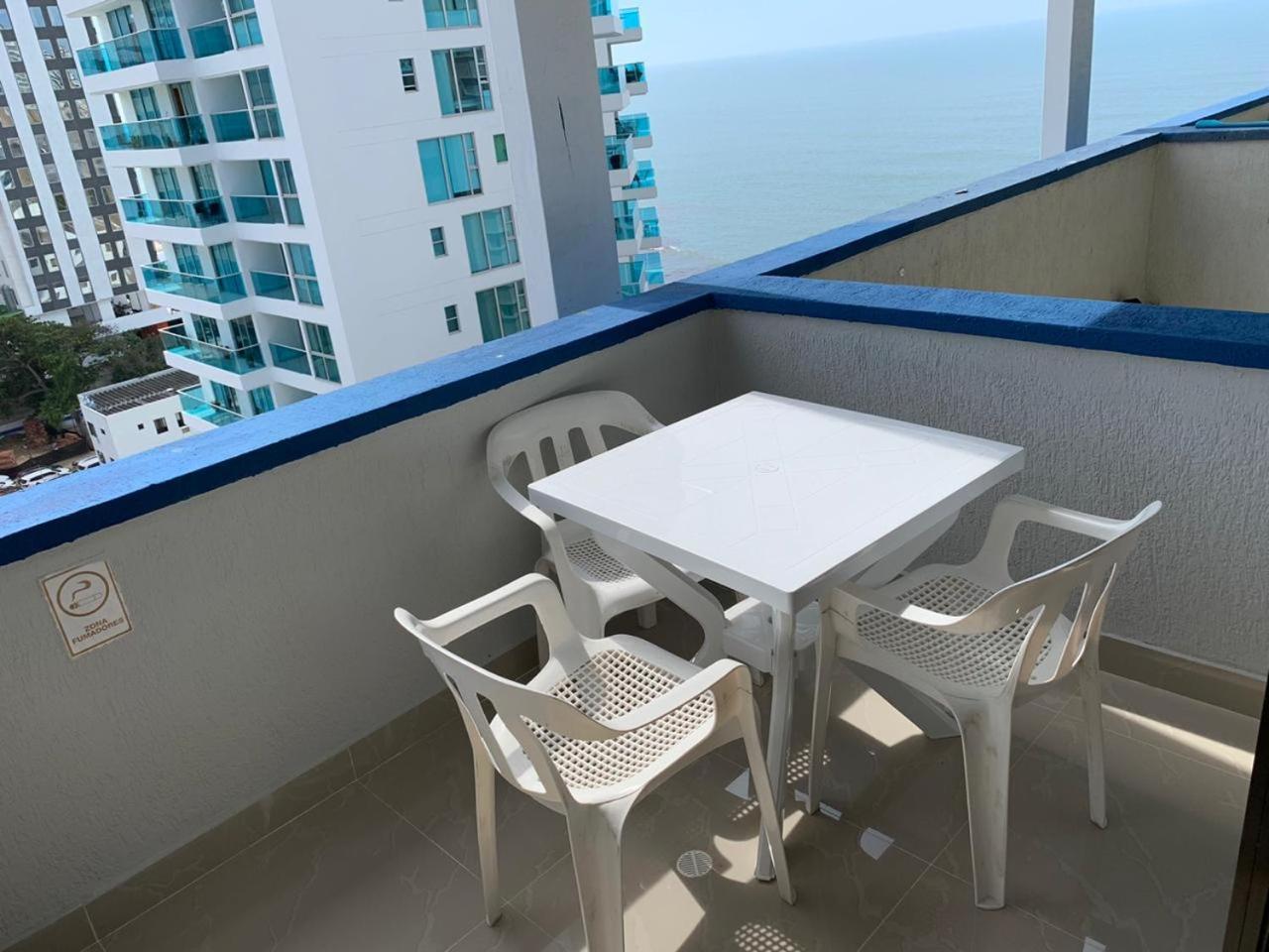 En Edificio Portofino Icdi * Cartagena