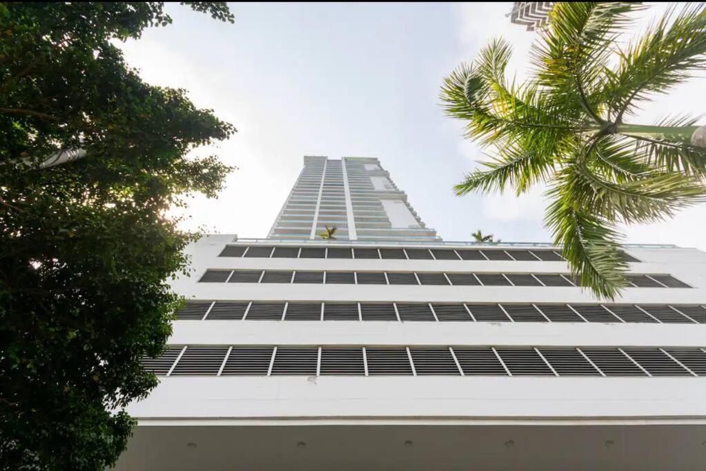 3bd Condo-amazing View-modern Apt-luxury Building