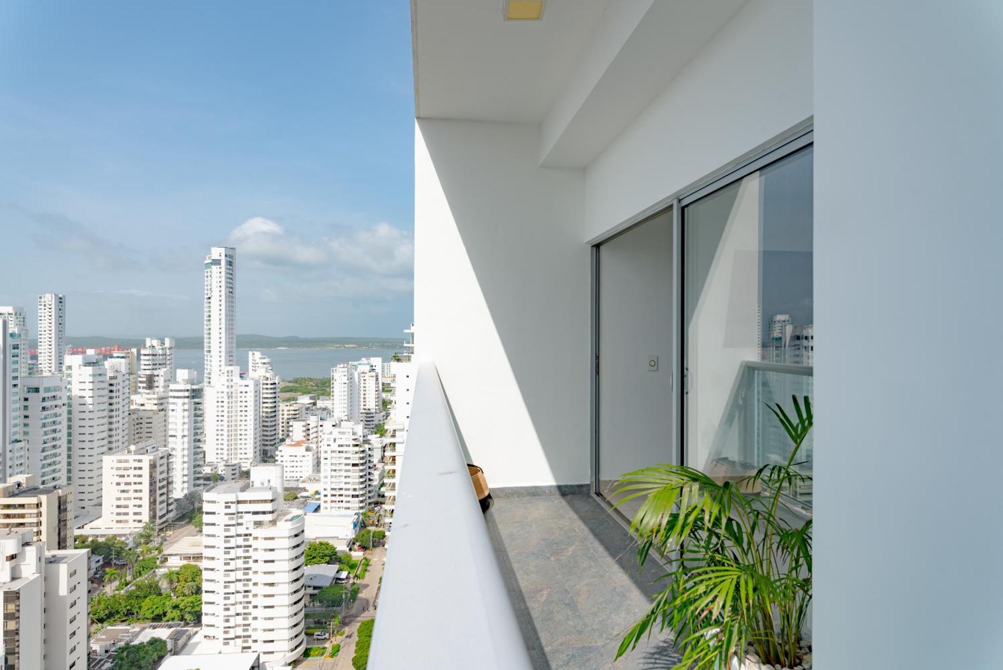 3bd Condo-amazing View-modern Apt-luxury Building Apartment Cartagena