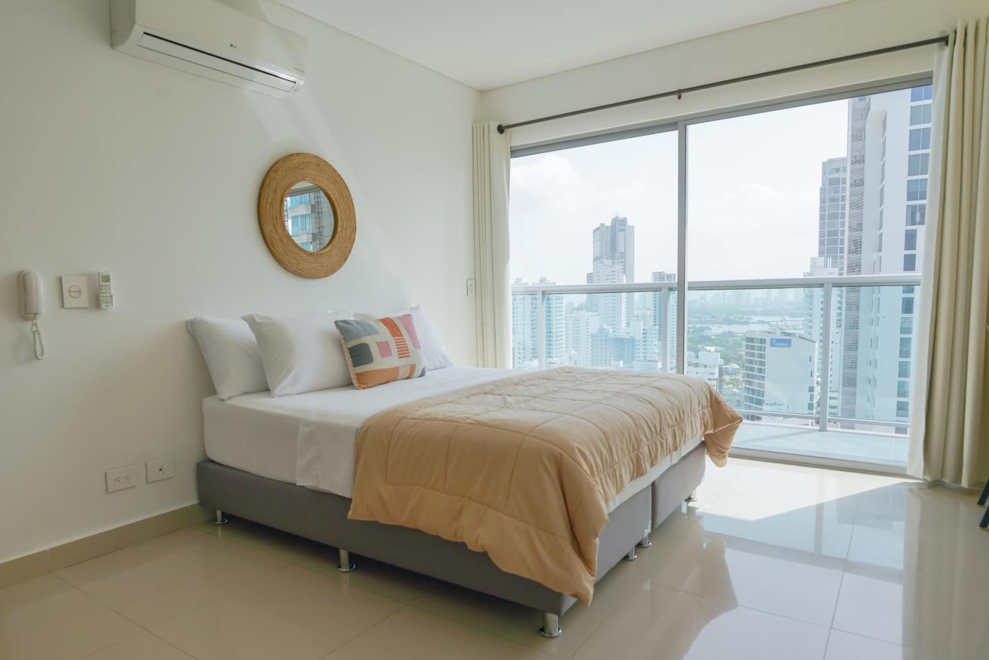 Apartment 3bd Condo-amazing View-modern Apt-luxury Building