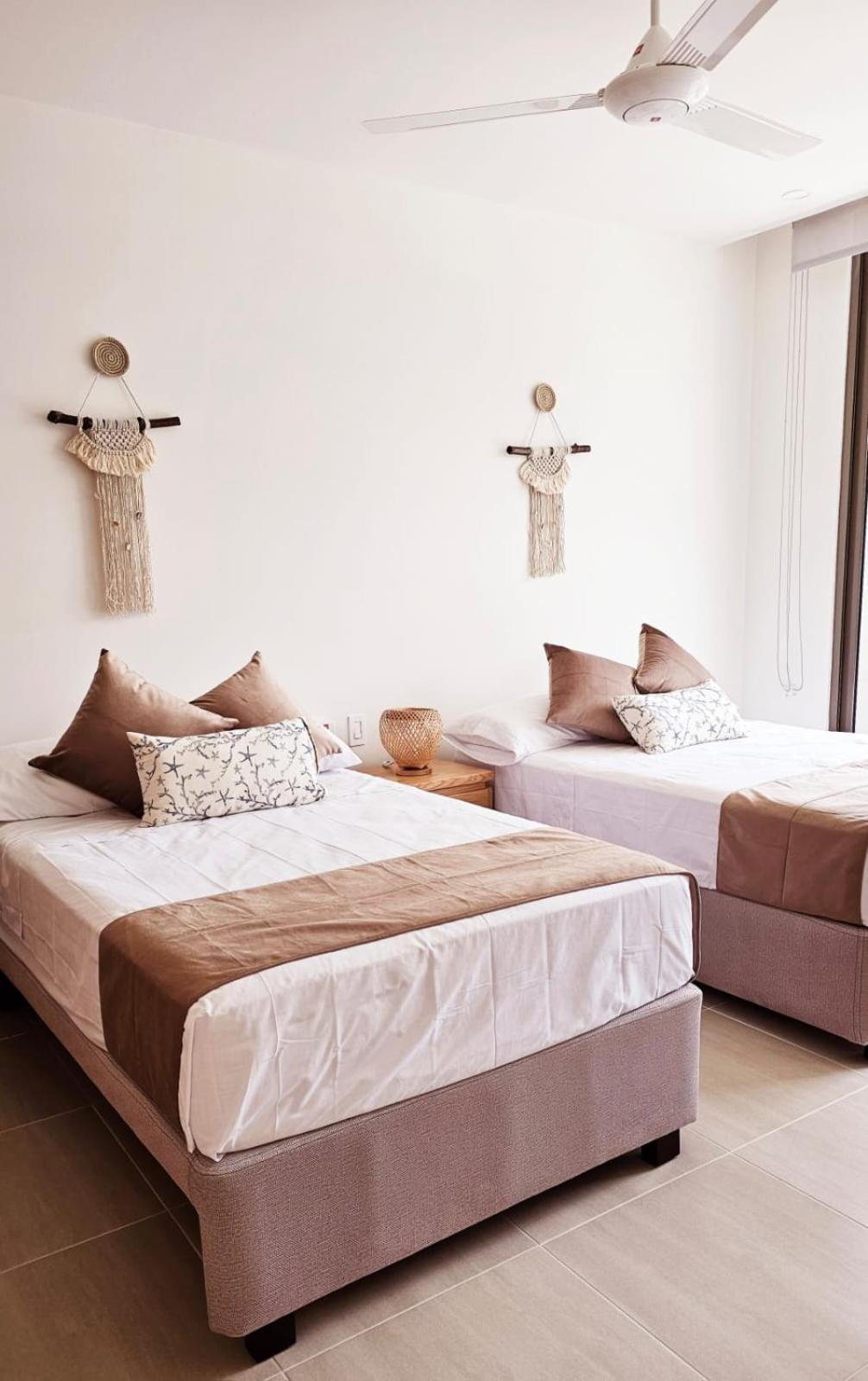 Apartamento Hermoso En Cartagena-morros Eos-vista Al Mar- Salida Directa A La Playa