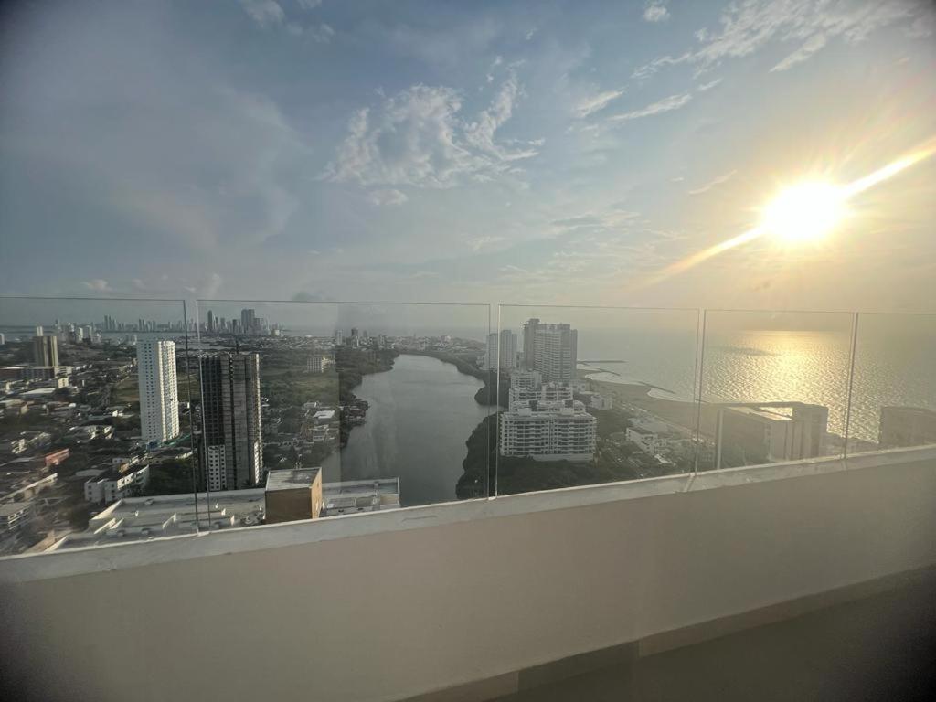 Seaview Elegance Apartamento