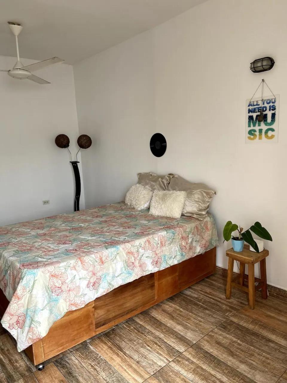 Comfy Near The Airport Habitación en casa particular Cartagena