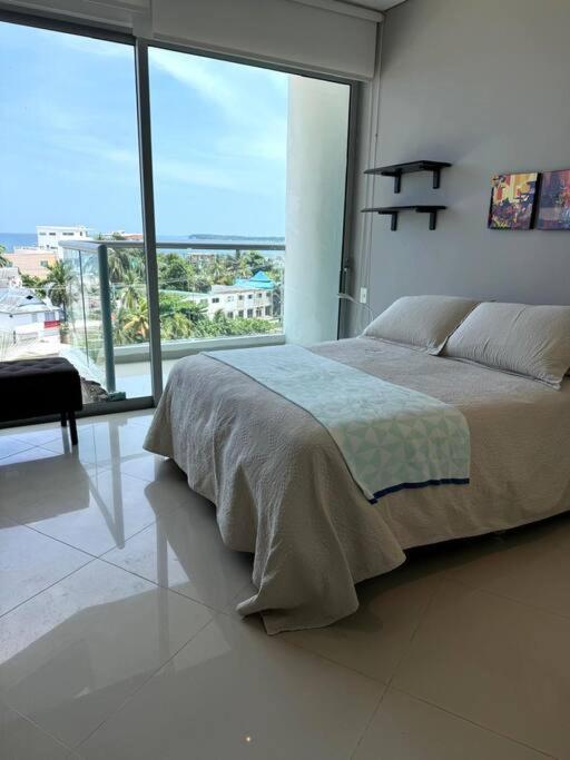 Apartamento Beachfront Luxury In *