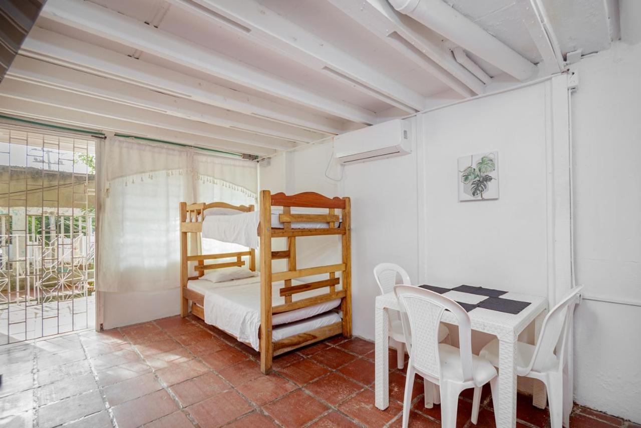 Vivienda Turistica Palmas Apartment *