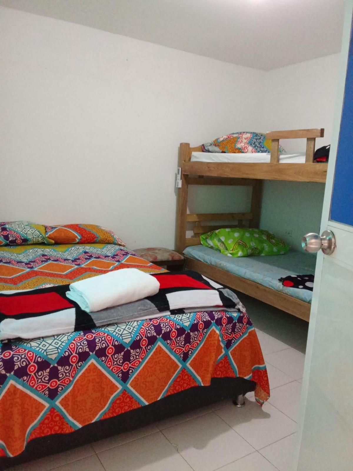 Hostal Familiar Caribbean Blue Pensión Cartagena