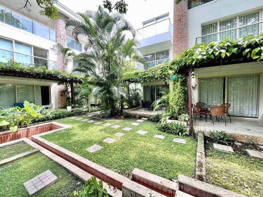 Location & Comfort In The Walled Apartment Cartagena