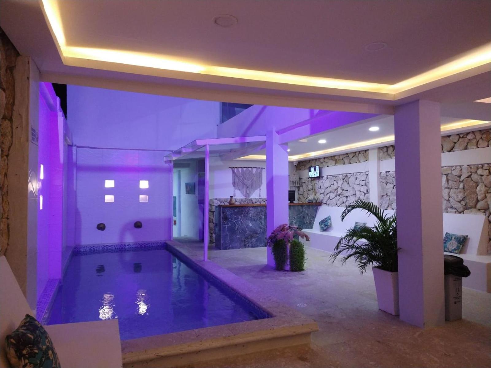 Open Sea Hotel *