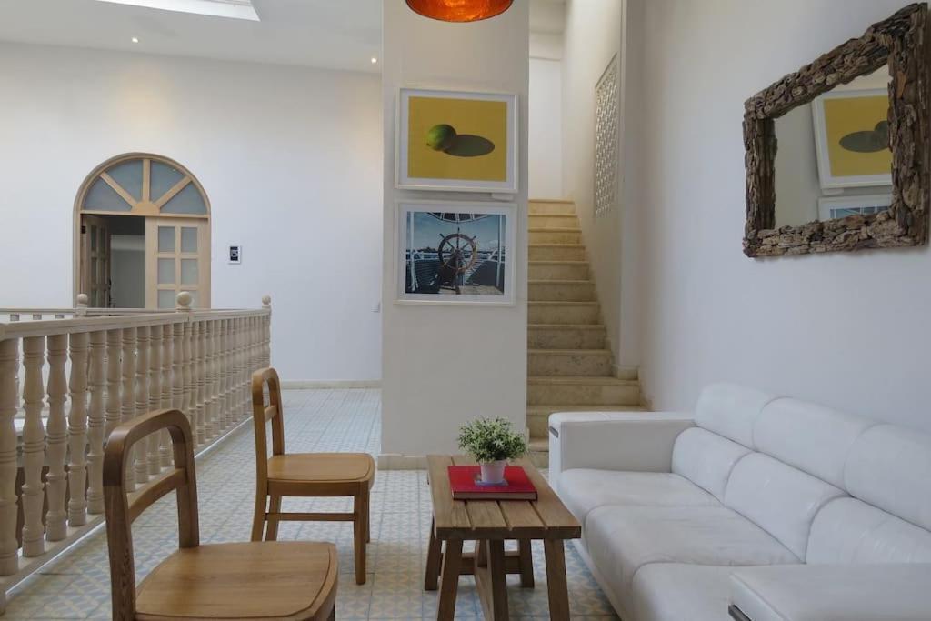 Casa La Dominica, Aldaba Selection *