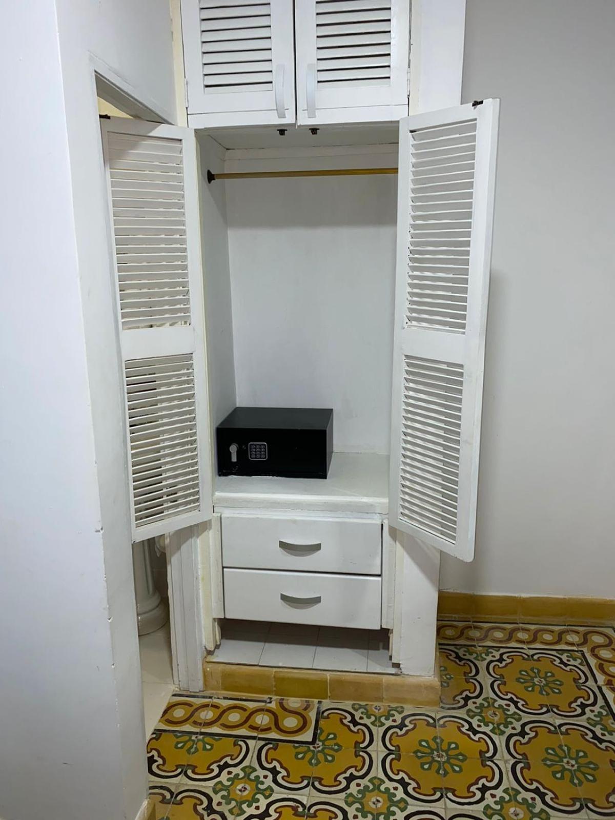 Guest house Independientes Con Bano Privado #4 Cartagena