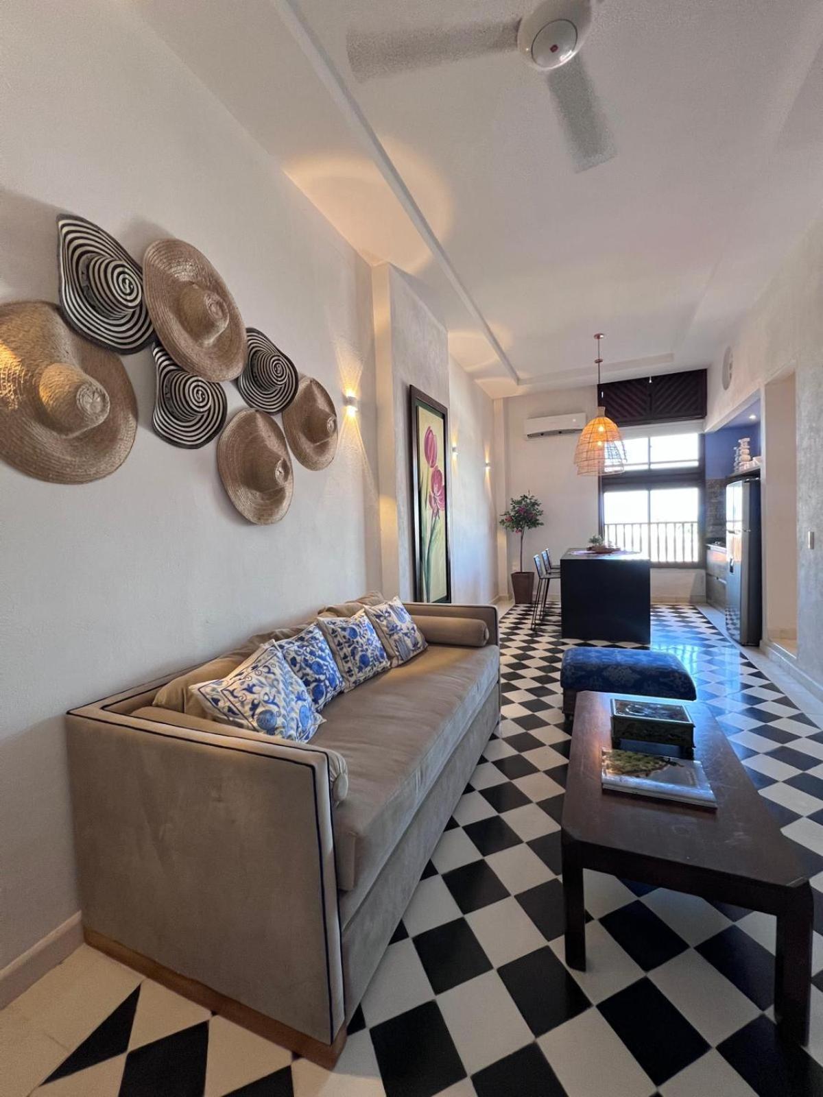 Apartamento Trendy Loft Con Vista Sobre La Ciudad Amurallada *