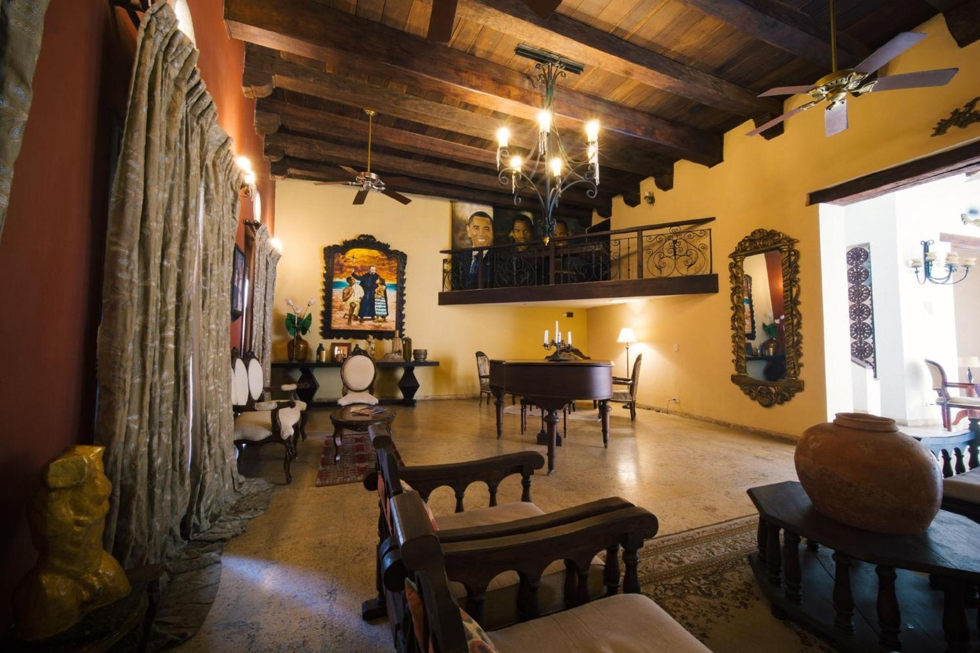 Сasa de vacaciones 8aps-4 Luxury House In The Historic Center With Pool Air Conditioning And Wifi *