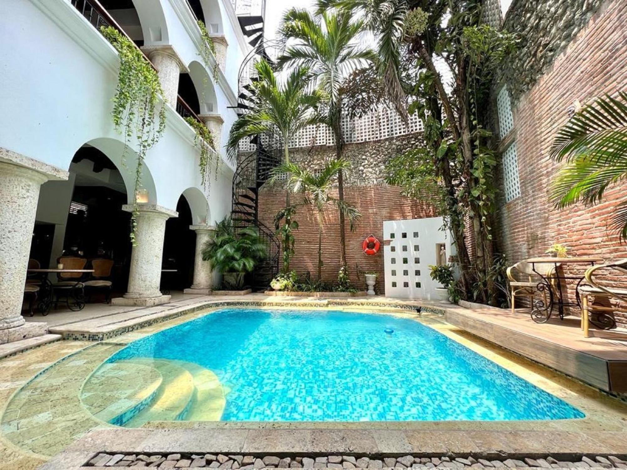 Сasa de vacaciones 8aps-4 Luxury House In The Historic Center With Pool Air Conditioning And Wifi Cartagena