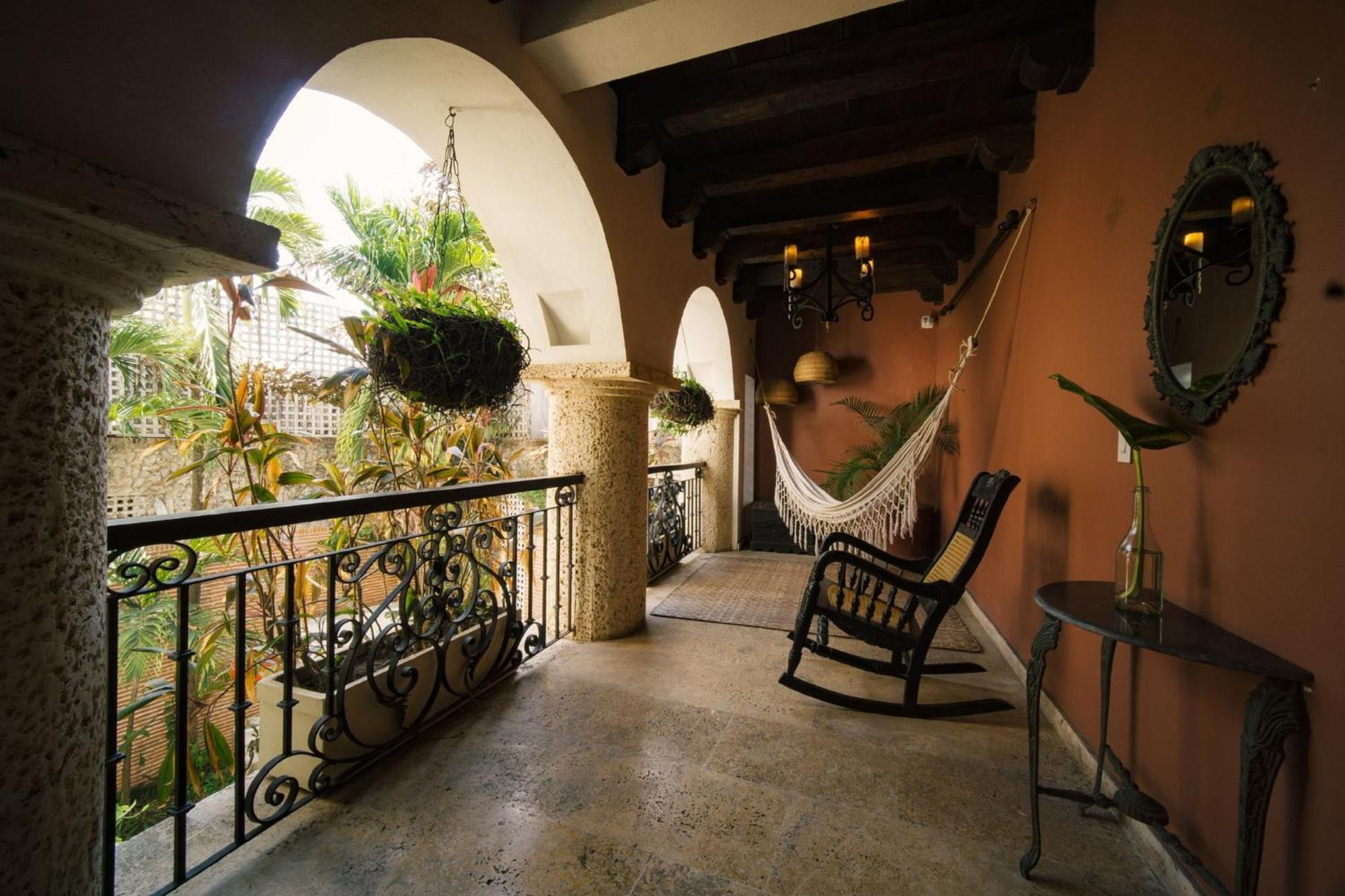 8aps-4 Luxury House In The Historic Center With Pool Air Conditioning And Wifi * Cartagena