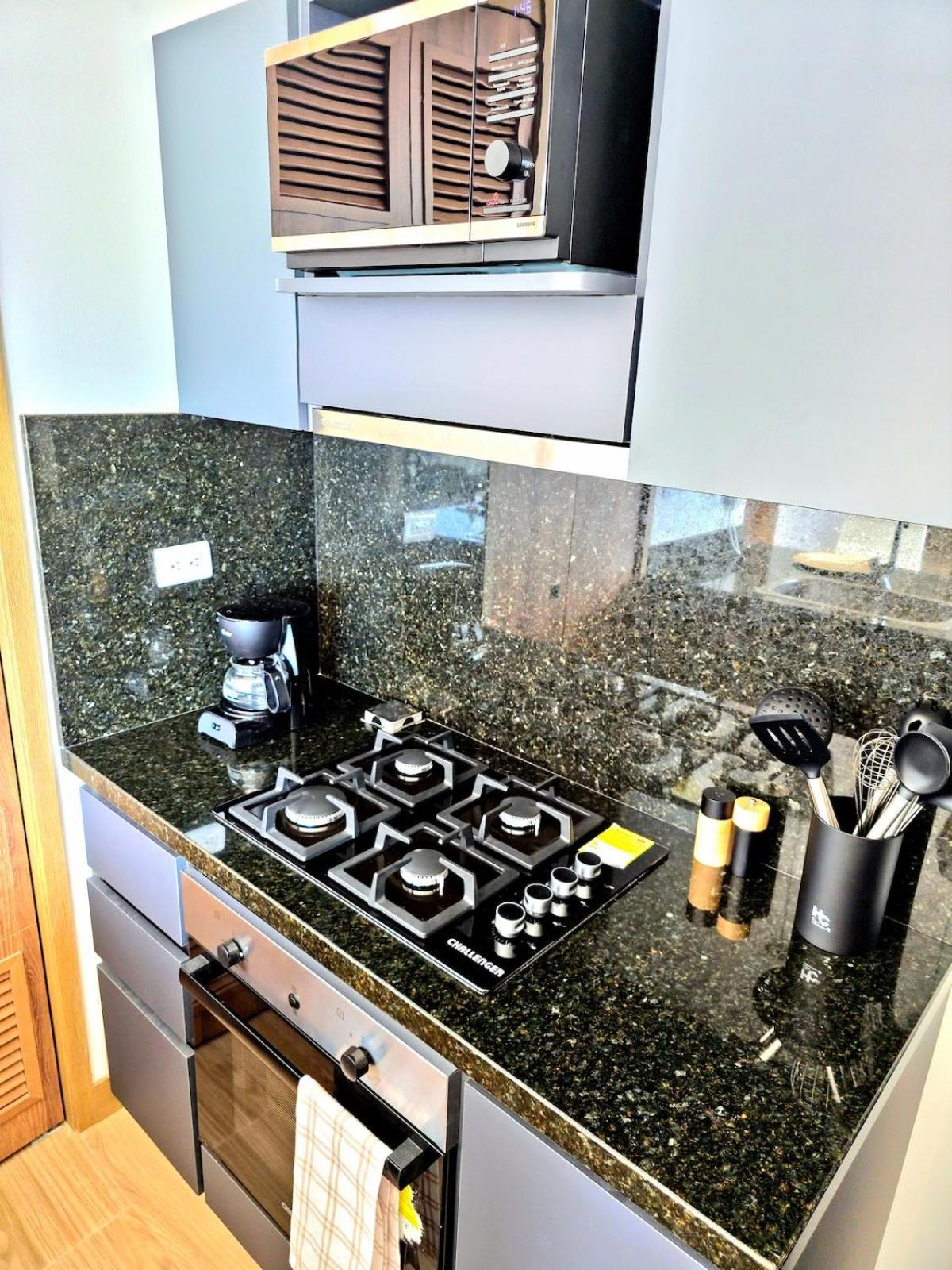 Apartment Beautiful View Of The Ocean And The