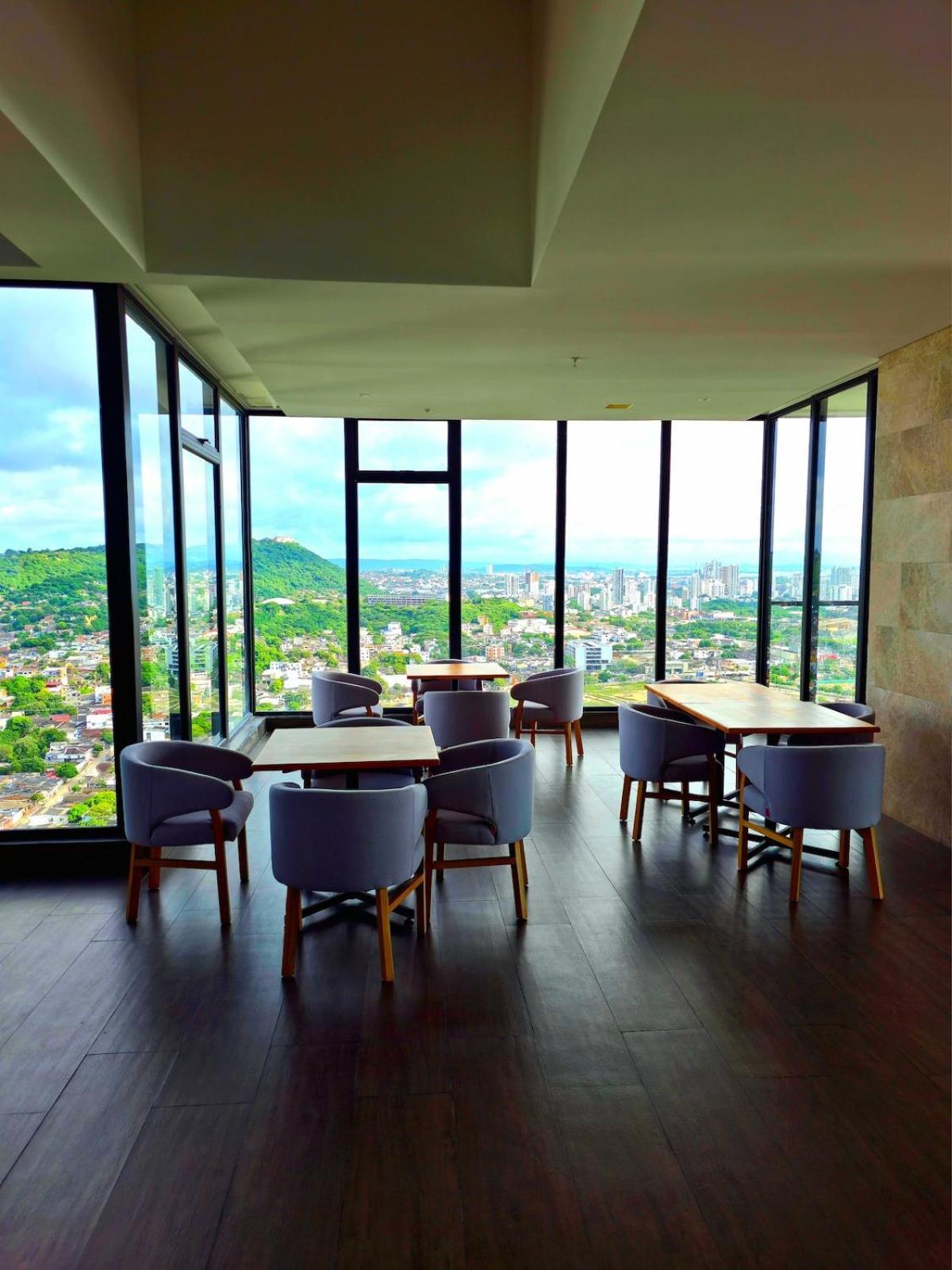 Beautiful View Of The Ocean And The Apartment Cartagena