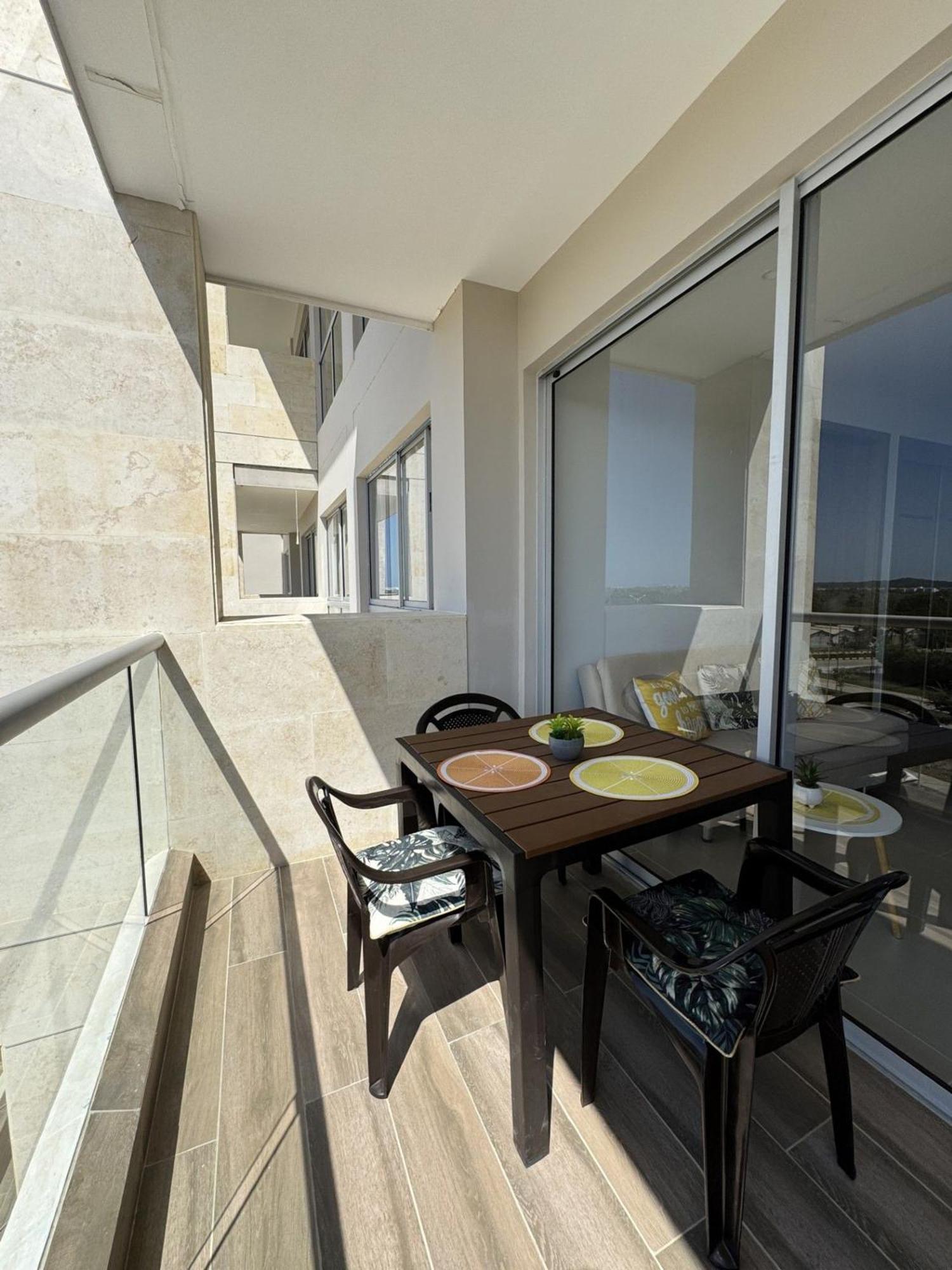 U-go Baia Kristal: Oasis Moderno En * Cartagena