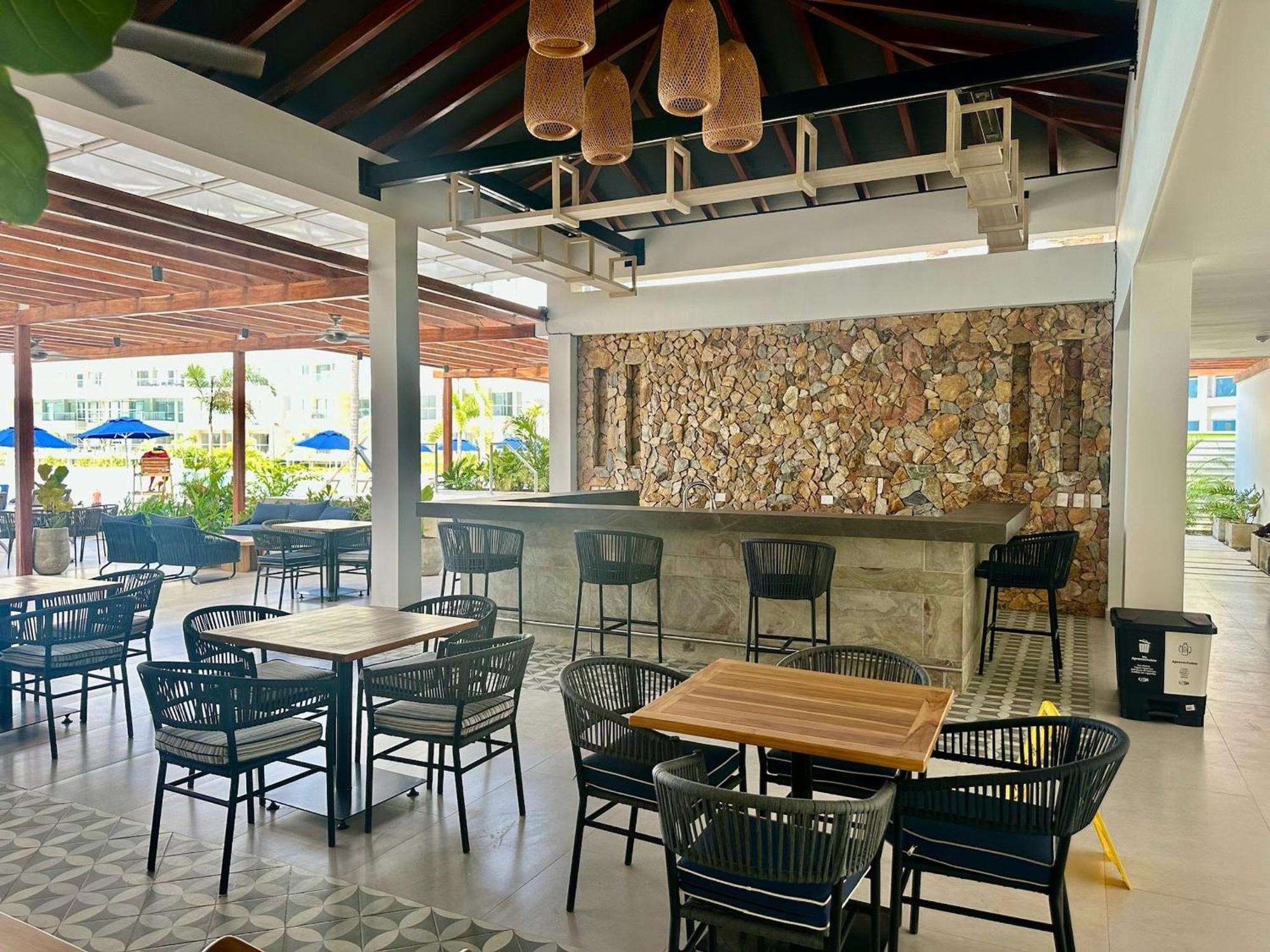 U-go Baia Kristal: Oasis Moderno En * Cartagena