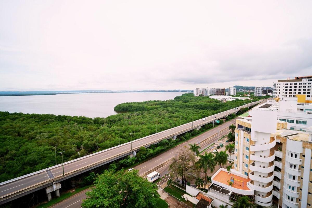 Apartamento Modern Beachfront At Radisson Cartagena
