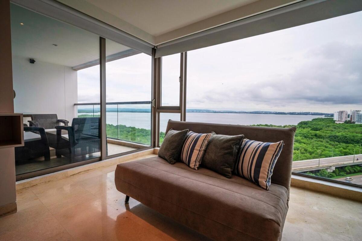 Apartamento Modern Beachfront At Radisson *