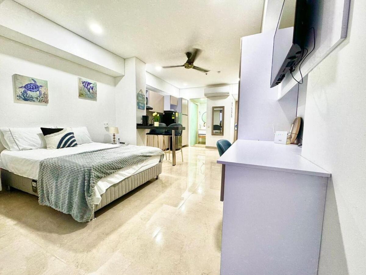 Pristine, Cozy, Next To With Everything U Need Apartamento *