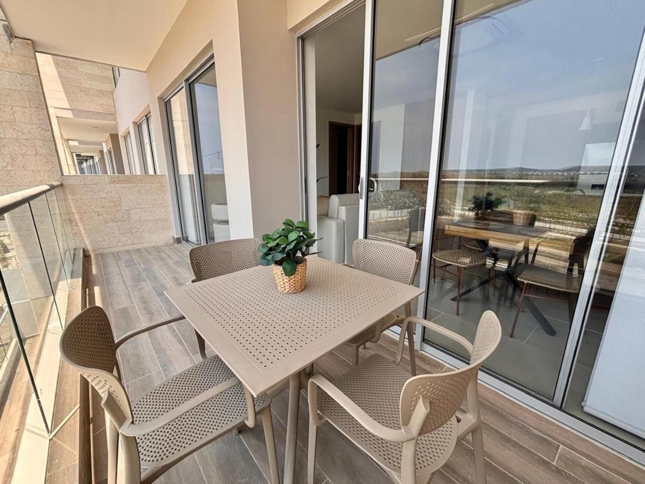U-go Baia Kristal: Oasis Moderno En Cartagena