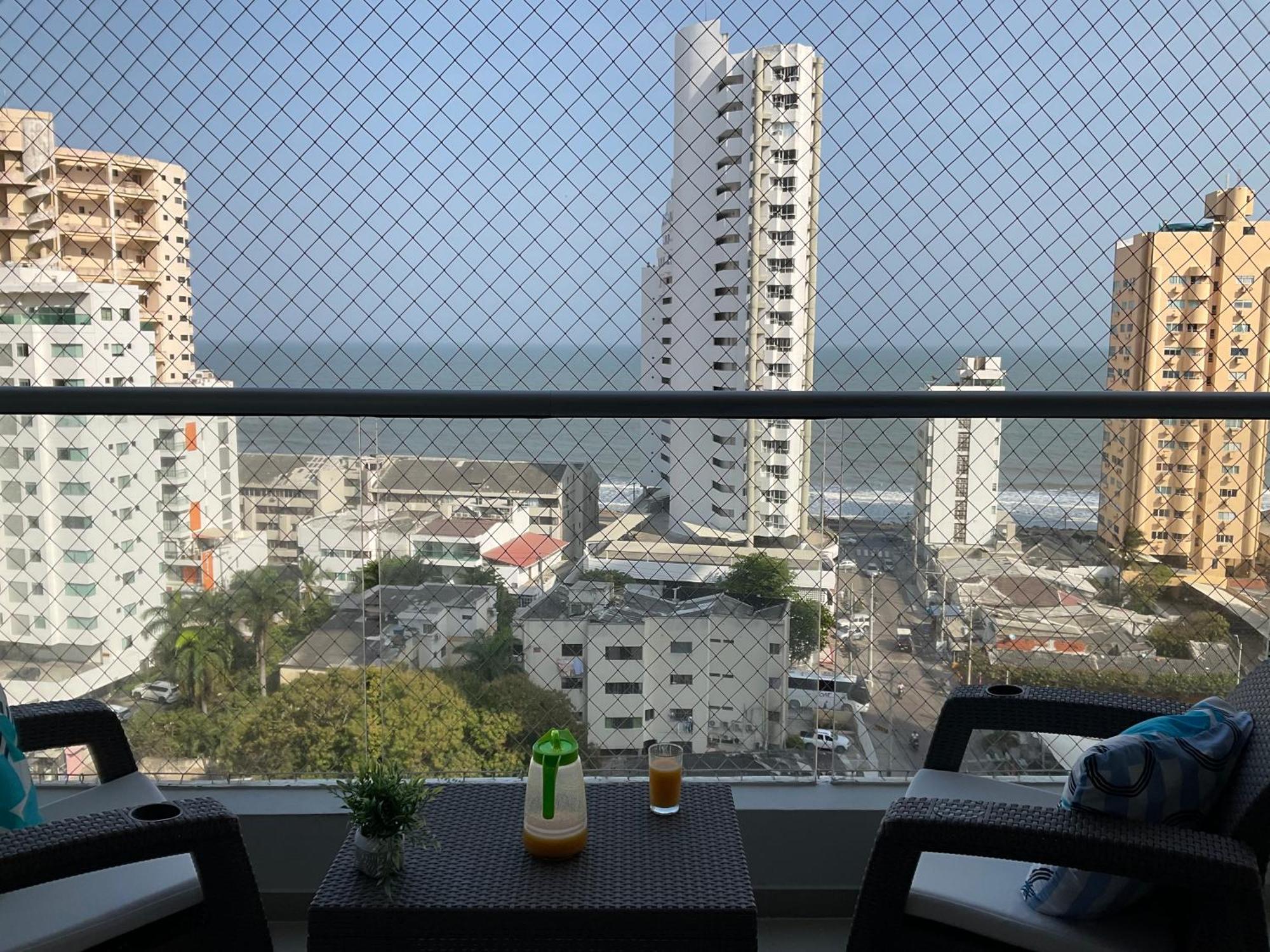 Beachfront Your Away From Apartamento Cartagena