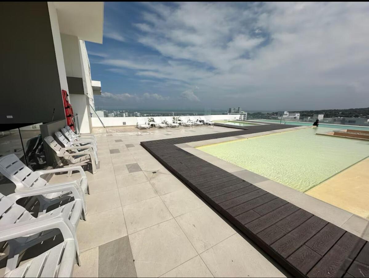 Beachfront Your Away From Apartamento Cartagena