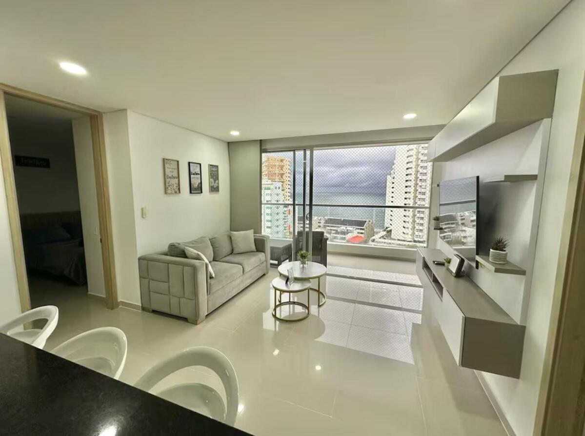 Apartamento Beachfront Your Away From *