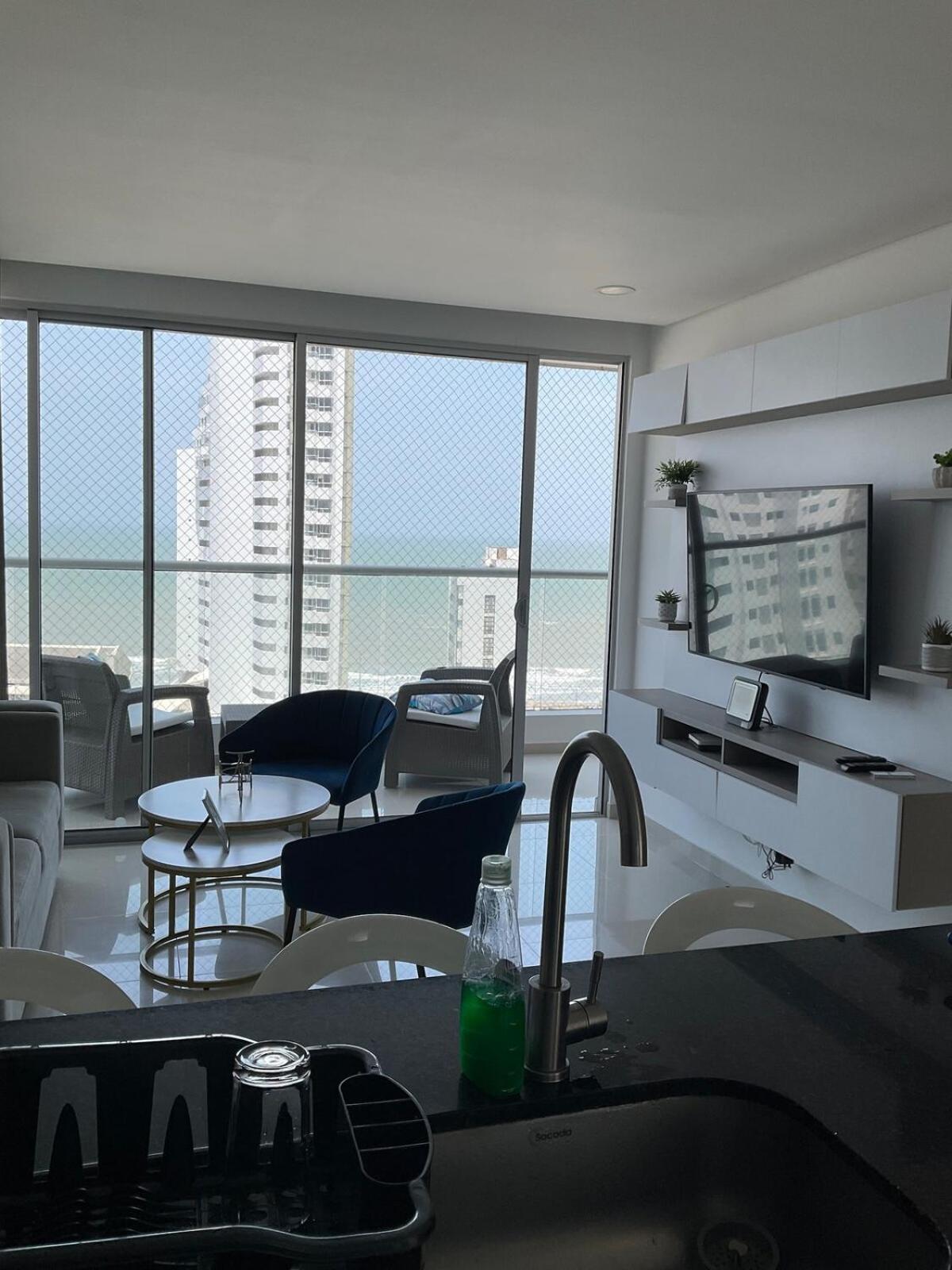 Beachfront Your Away From Apartamento *