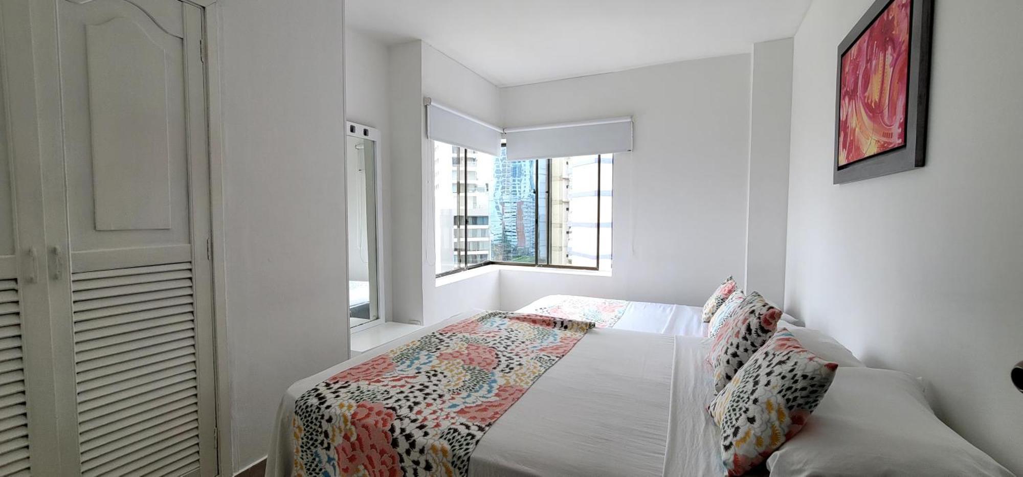 Apartahotel Live - Escape Plaza Cartagena