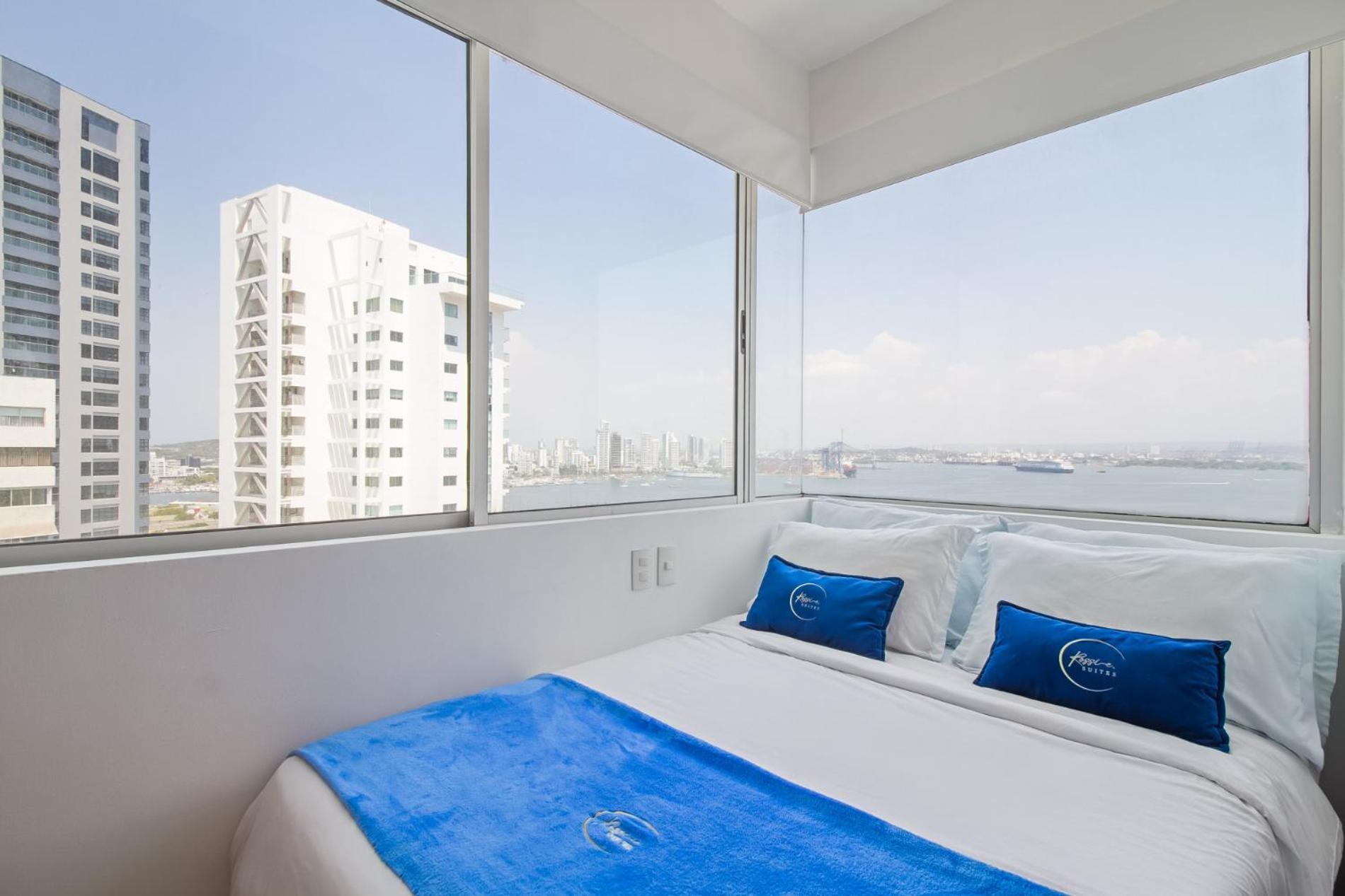 Vista De Lujo Al Mar Y La Bahia Apartamento