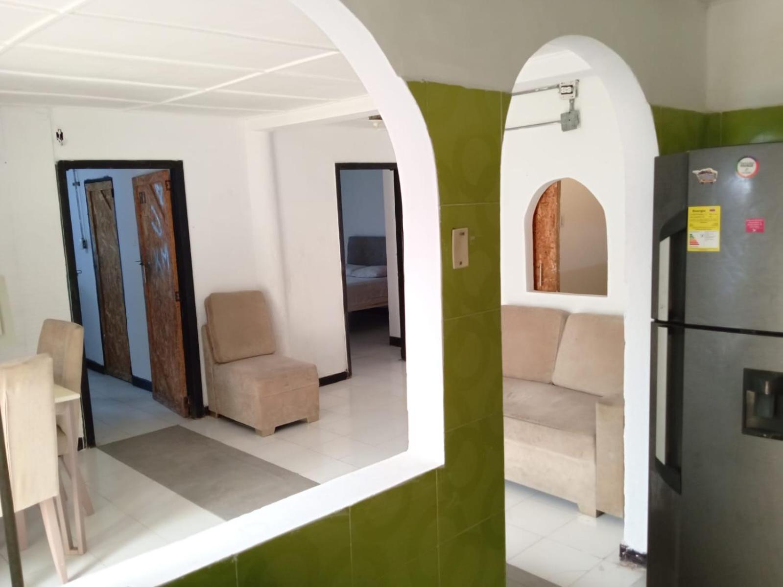 Shantyhostal *