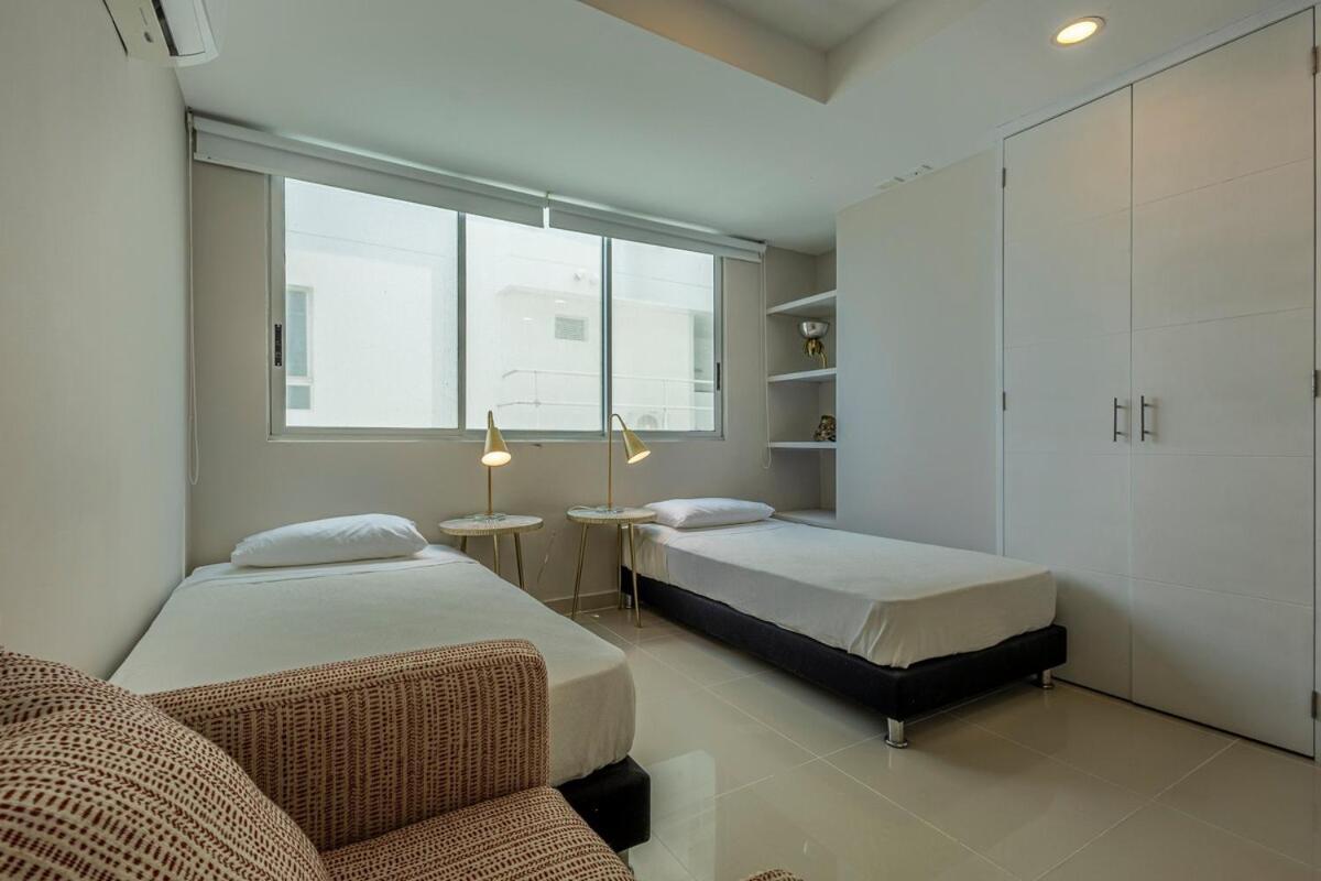 Apartamento Luxurious Beachfront 3br, Pool & Ocean Views