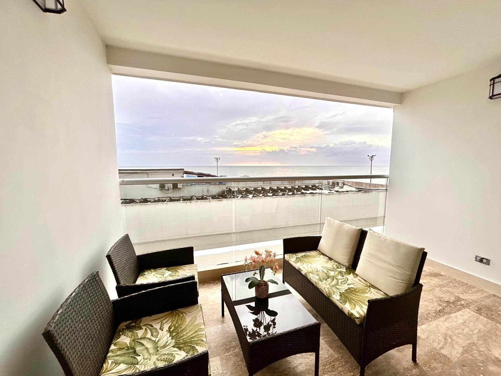 Apartahotel Apartasuit Beach, Barrio Crespo Cerca Del Aeropuerto Cartagena