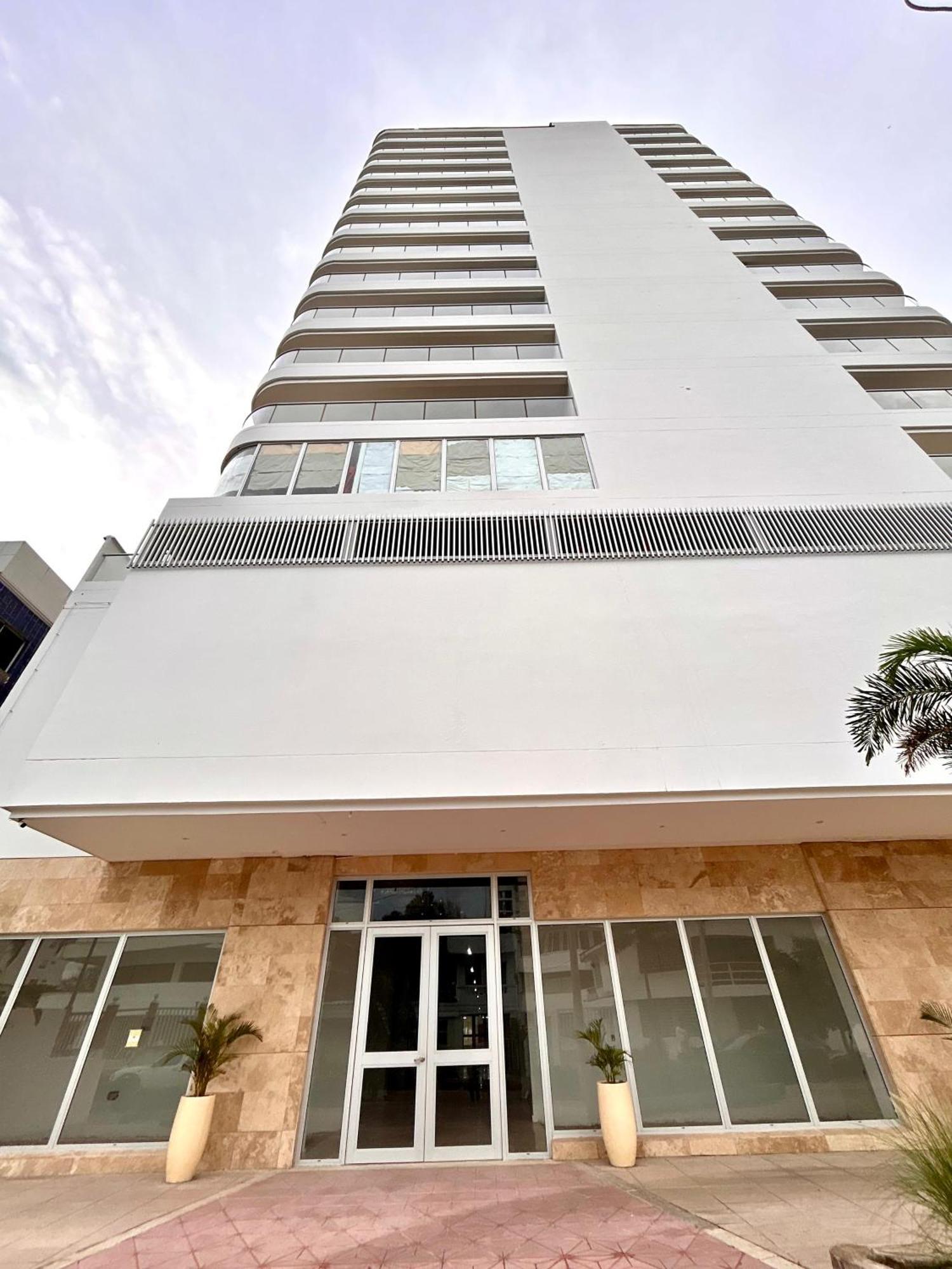 Apartasuit Beach, Barrio Crespo Cerca Del Aeropuerto * Cartagena