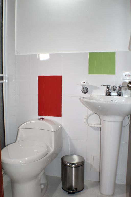 Hostal Mi Llave Hostels